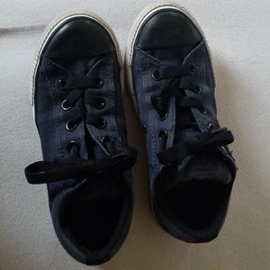 Boys tennis shoes Converse